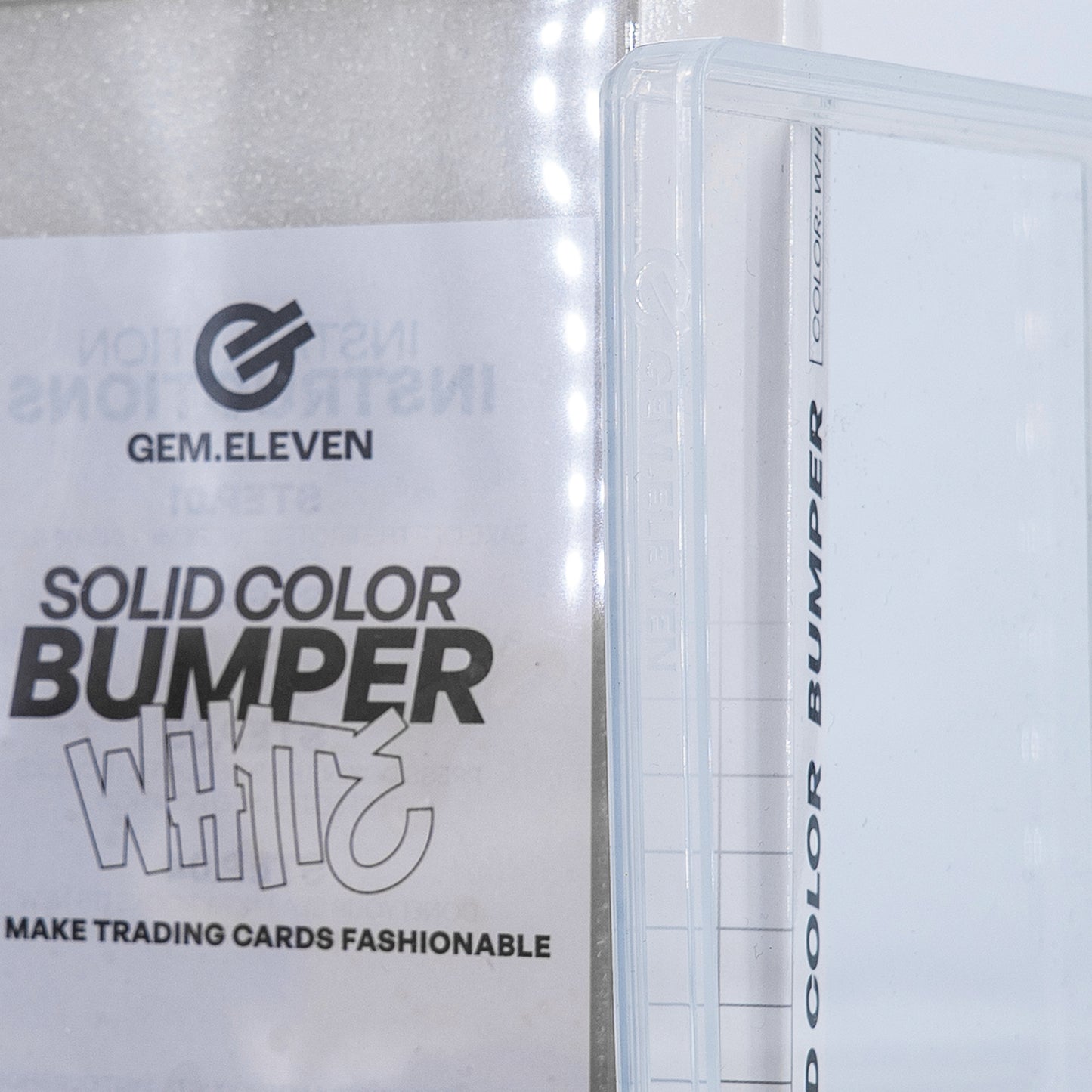 Gem.Eleven Solid Slab Bumper Weiß (PSA) – Schutzrahmen für gegradete Karten