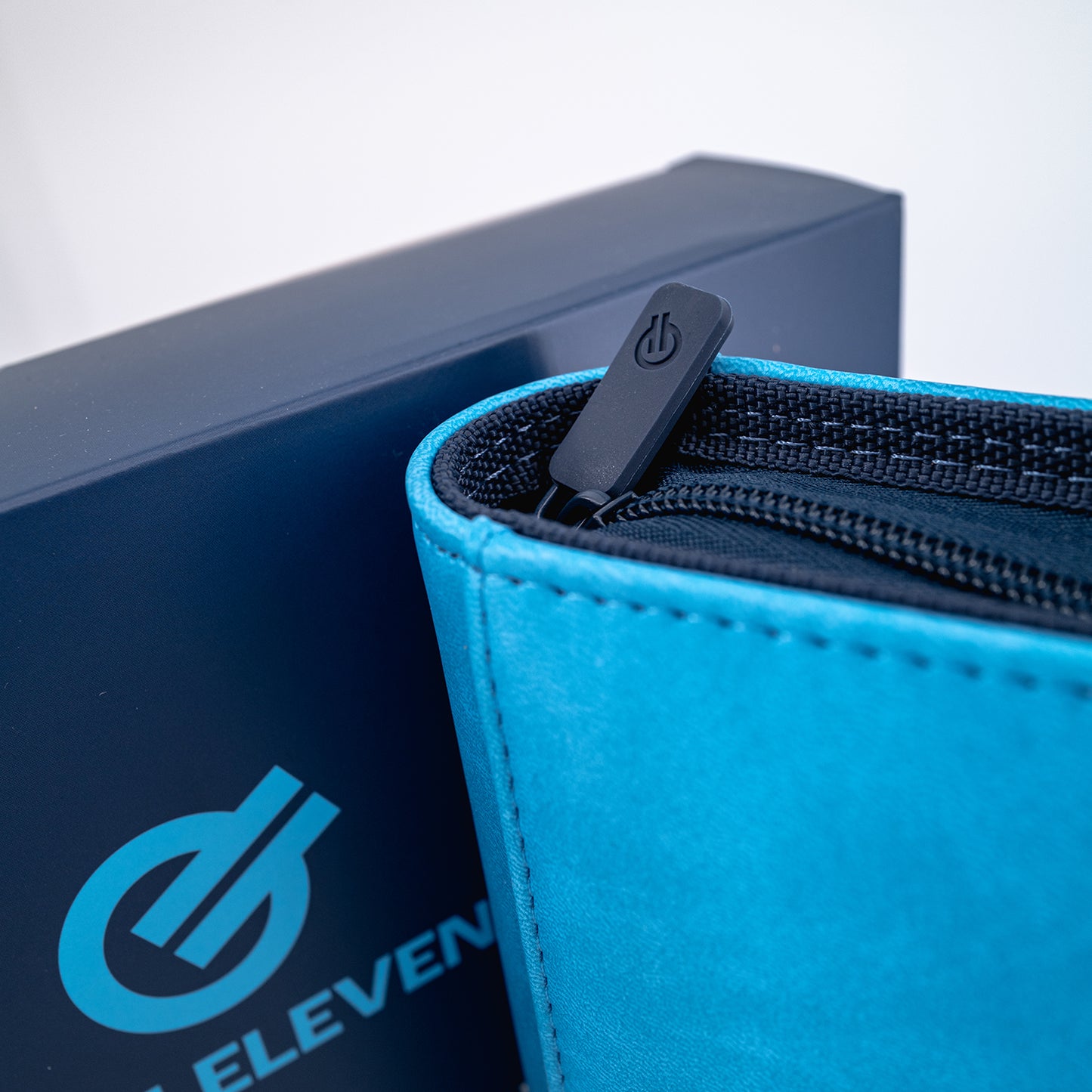 Gem.Eleven CODEX 9-Pocket Binder Ocean – Ordner für 360 Karten