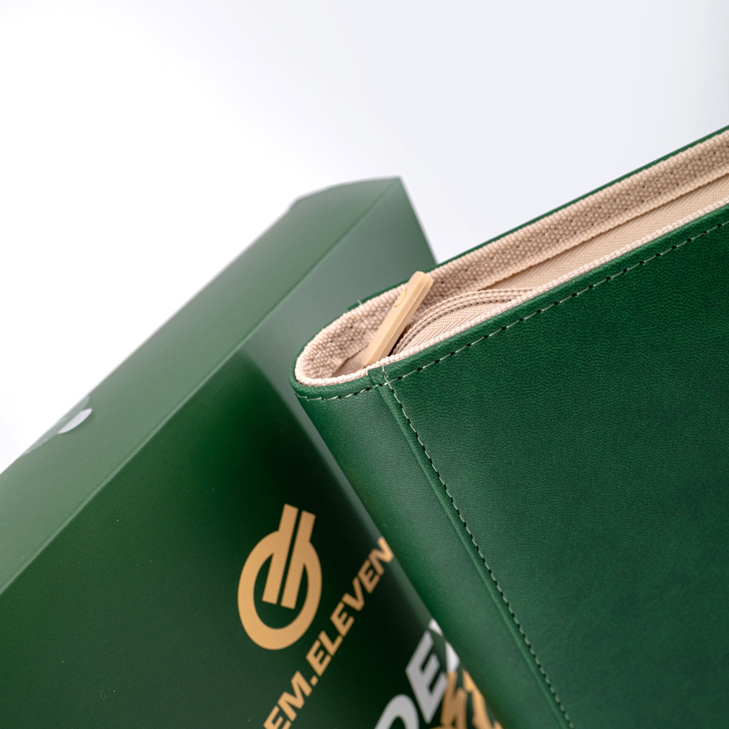 Gem.Eleven CODEX 9-Pocket Binder Evergreen – Ordner für 360 Karten